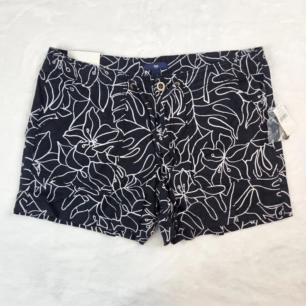 NWT Gap Black White Floral Linen Mid Rise Shorts Sz 6